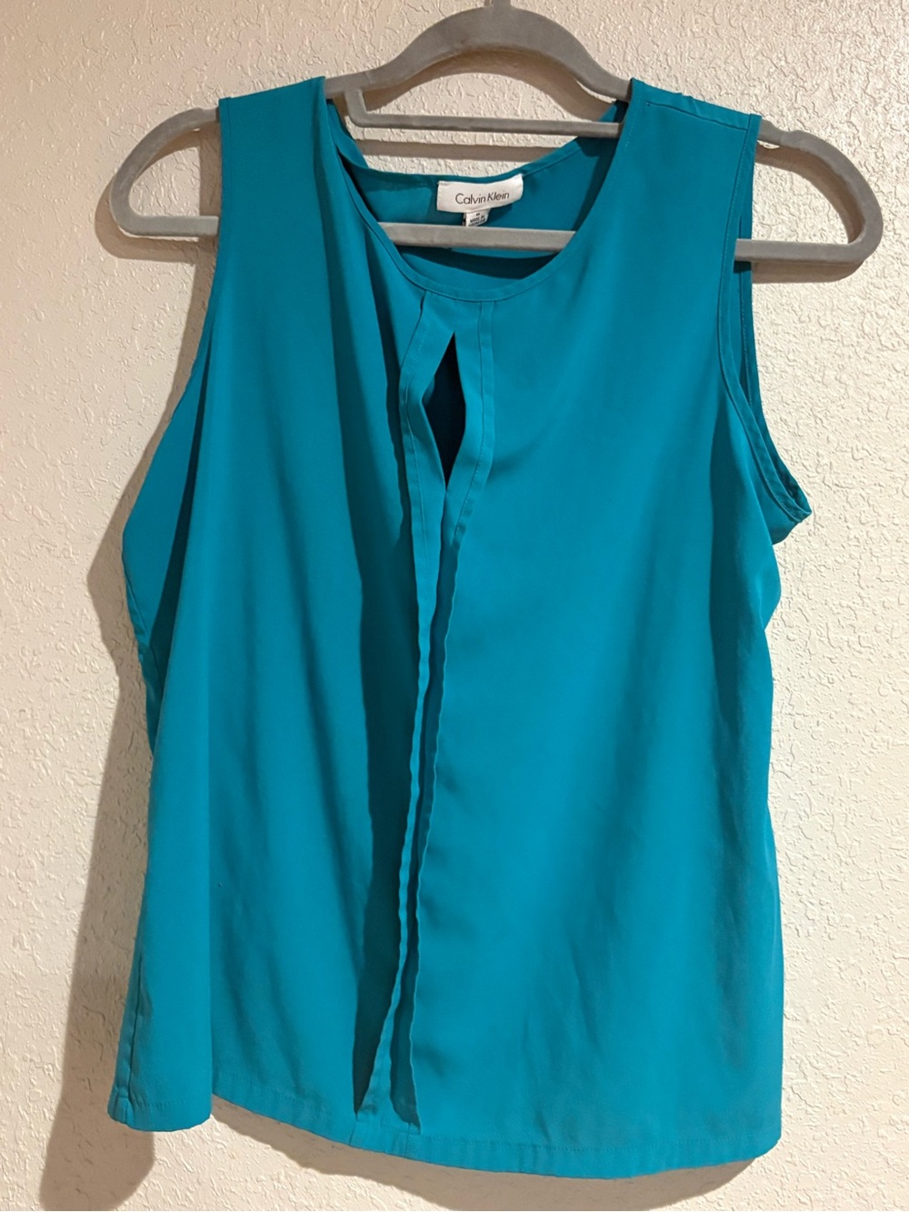 Calvin Klein Teal Sleeveless Keyhole Camisole